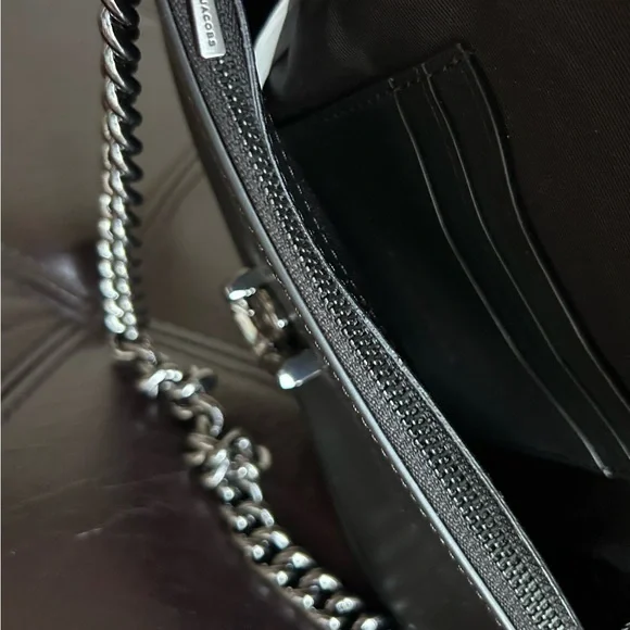 NWOT Marc Jacobs The J Mini Chain Accent Leather Handbag in Black -No Strap- - Picture 9 of 17